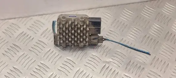 Mitsubishi Galant Coolant fan relay 1049933022