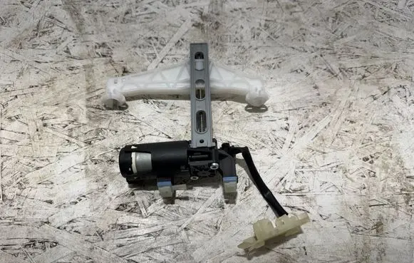 BMW X5 F15 Seat adjustment motor 7299681 939501107