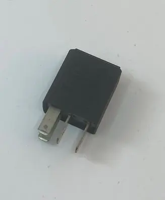 Opel Zafira B Other relay 24435922 70220 2Z04