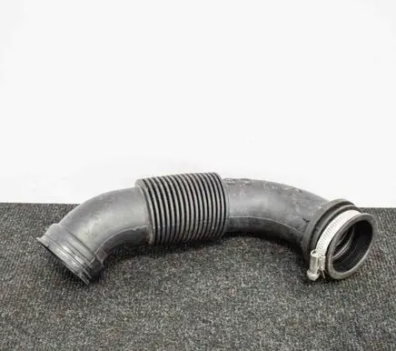Ford Focus Air intake hose/pipe S9E0B