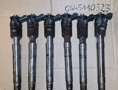 Jeep Grand Cherokee Fuel injector 0445110223