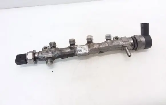 Skoda Octavia Mk3 (5E) Fuel main line pipe 04L089B 057130764AB 0281006075