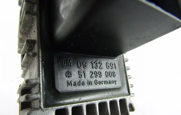 Opel Zafira A Glow plug pre-heat relay 51299008