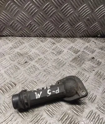 Volkswagen PASSAT B5.5 Engine coolant pipe/hose 038121121b