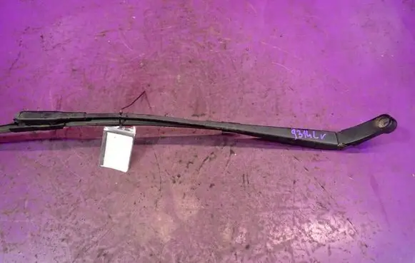 Opel Zafira B Front wiper blade arm