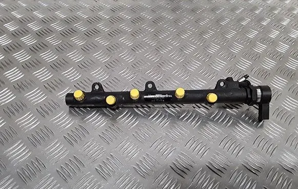 Fuel main line pipe
