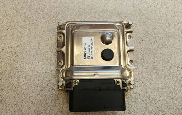 BMW X3 F25 Adblue control unit 7432799 002001000 0281032173