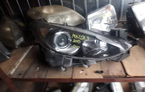 Mazda 3 II Headlights/headlamps set 
