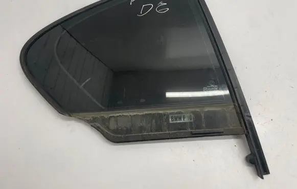 BMW 5 F10 F11 Rear vent window glass 7311246
