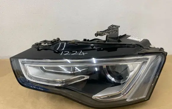 Audi A5 8T 8F Headlight/headlamp 8T0941005D