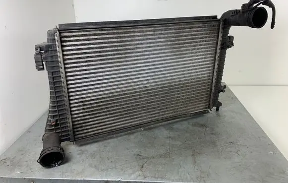 Volkswagen Golf V Intercooler radiator 1K0145803B