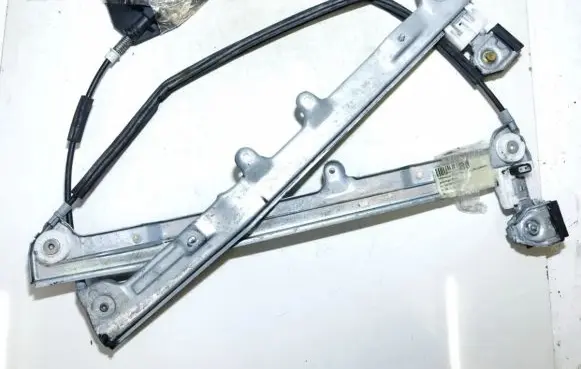 Mitsubishi Colt Sliding door window regulator with motor