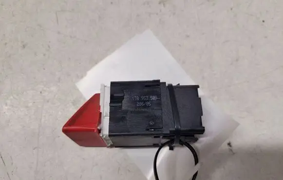 Volkswagen Caddy Hazard light switch 1T0953509