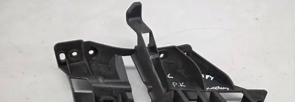 Renault Modus Front bumper mounting bracket 8200213544