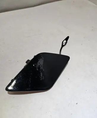 Mercedes-Benz C W204 Front tow hook cap/cover A2048850426