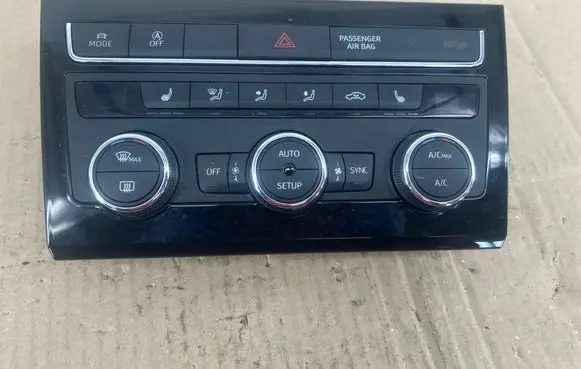 Seat Leon (5F) Climate control unit 5F0907044AL SW180104S 5HB01121581