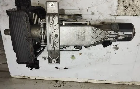 Mercedes-Benz C W203 Steering wheel axle A2094601516 041760792116246