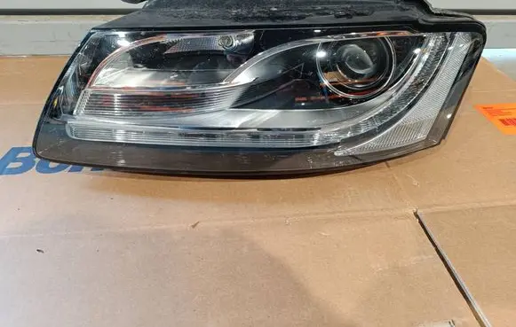 Audi A5 8T 8F Headlight/headlamp 8T0941029AK