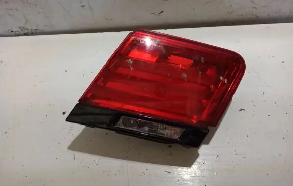 BMW 7 F01 F02 F03 F04 Tailgate rear/tail lights 7182206 7000203 HF01T2