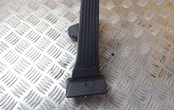 KIA Sportage Accelerator pedal position sensor 