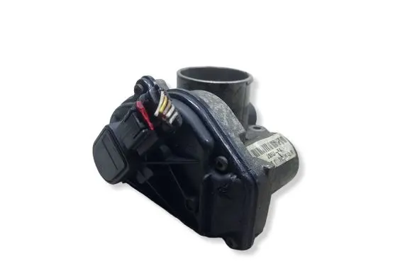 Ford Focus Throttle valve 2S6UFAKASACJ 2S6UFA
