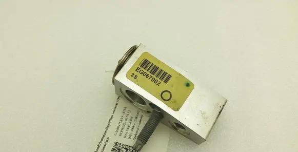Air conditioning (A/C) expansion valve