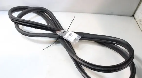 KIA Ceed Rubber seal front door (on door) 
