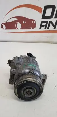 Volkswagen Touran I Air conditioning (A/C) compressor (pump) 1K0820803Q