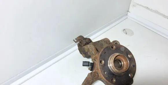 Audi A3 S3 8P Front wheel hub spindle knuckle