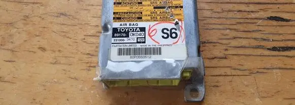 Toyota Hilux (AN10, AN20, AN30) Airbag control unit/module 891700K040 2310003470