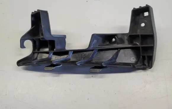 KIA Sportage Front bumper mounting bracket 86552F1000