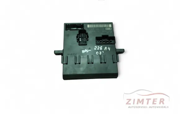 Audi A4 S4 B7 8E 8H Comfort/convenience module 8E0907279L