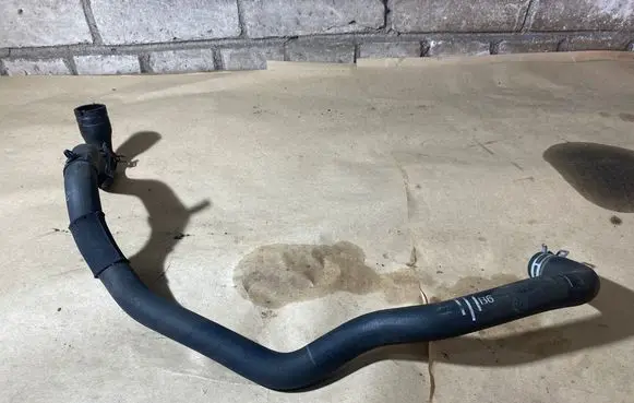 Ford Focus Engine coolant pipe/hose 157886 D05WE 8V618286KF