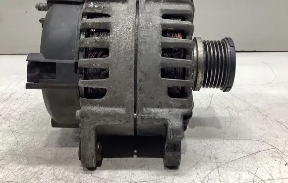 Audi A6 S6 C7 4G Generator/alternator 04L903017C