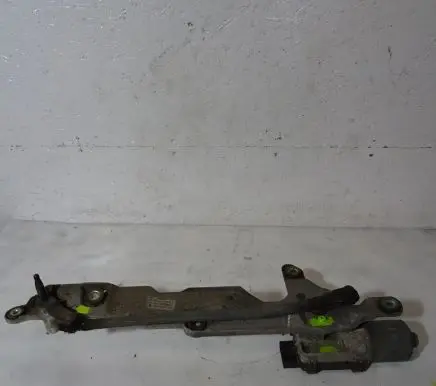Front wiper linkage and motor