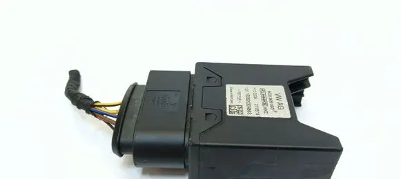 Audi TT TTS RS Mk3 8S Fuel injection pump control unit/module 5Q0906093