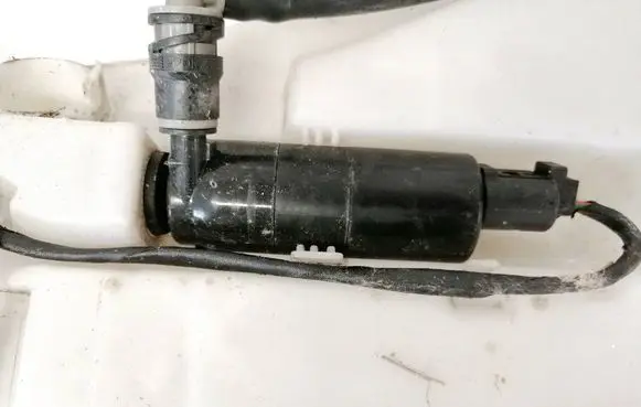 BMW 5 F10 F11 Headlight washer pump