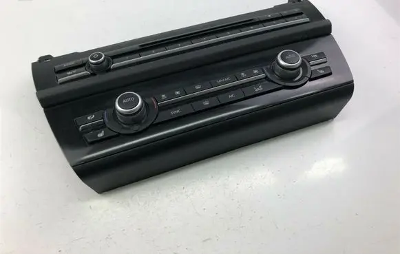 BMW 5 F10 F11 Climate control unit 9352761 G814