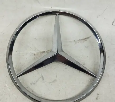 Mercedes-Benz W123 Manufacturer badge logo/emblem 1237580158 A1237580158