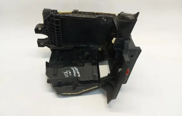 BMW 2 Active Tourer U06 Battery box tray 8498433