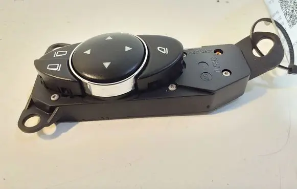 Mercedes-Benz CLS C219 Wing mirror switch 2118216079