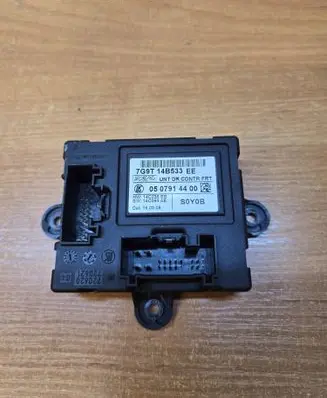 Volvo XC70 Door control unit/module 7G9T14B533EE 0507914400