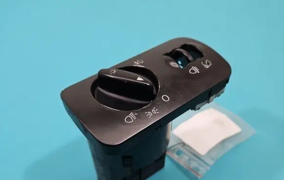 Light switch