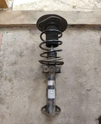 Mercedes-Benz E W212 Front shock absorber with coil spring A2123270286