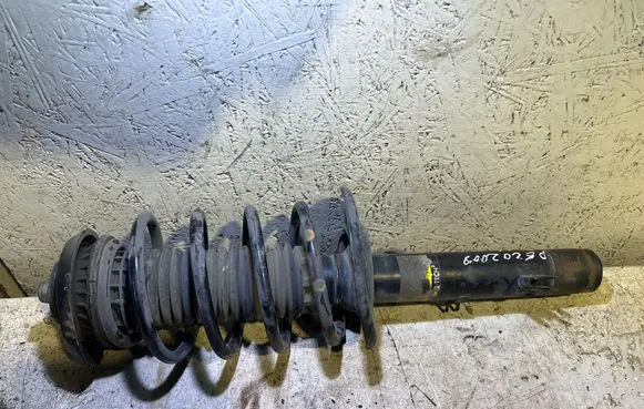 Peugeot 2008 I Front shock absorber/damper