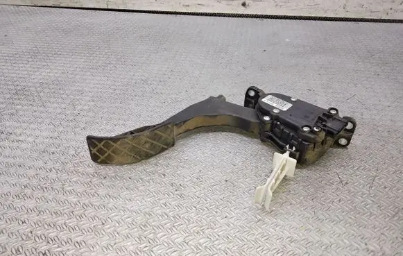 Volkswagen Golf IV Accelerator throttle pedal 6Q1721503B