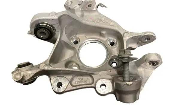 BMW 3 G20 G21 Rear wheel hub spindle/knuckle 6899303 33306899303 6879533