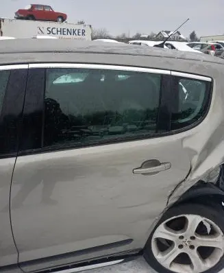 Peugeot 3008 I Rear door window glass