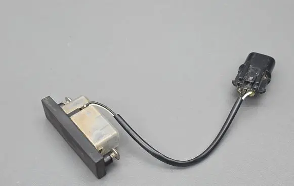 KIA Ceed Tailgate opening switch 