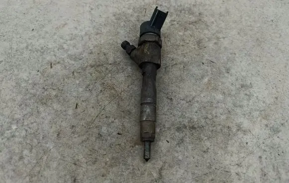 Renault Scenic II - Grand scenic II Fuel injector 
